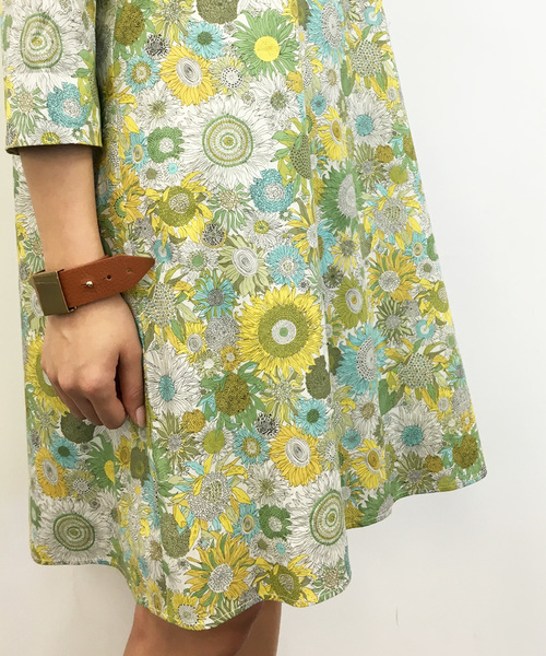 N.(N. Natural Beauty Basic)(エヌエヌナチュラルビューティーベーシック)の「《LIBERTY PRINT》Small Susannna ワンピース(ワンピース・レディース・パープル/イエロー・MEDIUM)」の5枚目の写真