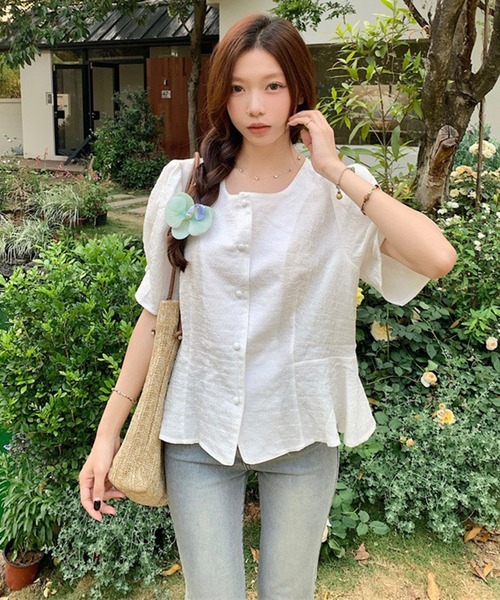 WESTSEA(ウエストシー)の「シボ感素材 ペプラム半袖ブラウス スクエアネック ボリュームスリーブ(シャツ/ブラウス・レディース・ホワイト/ブラック・FREE)」の4枚目の写真