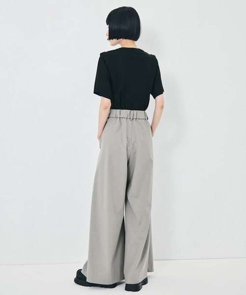 STUDIOUS（ステュディオス）の「【STUDIOUS/ステュディオス】Flap Cargo Wide Pants/フラップカーゴワイドパンツ/ウォッシャブル/オフィスカジュアル/美脚/腰回りカバー（カーゴパンツ・レディース・ベージュ/ストライプ・1/2/3）」の6枚目の写真
