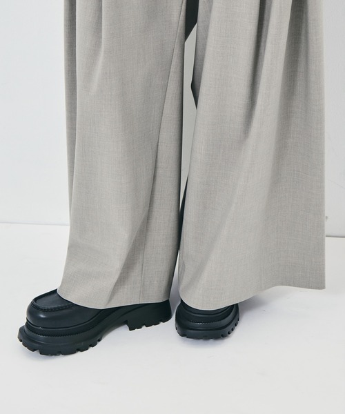 STUDIOUS（ステュディオス）の「【STUDIOUS/ステュディオス】Flap Cargo Wide Pants/フラップカーゴワイドパンツ/ウォッシャブル/オフィスカジュアル/美脚/腰回りカバー（カーゴパンツ・レディース・ベージュ/ストライプ・1/2/3）」の13枚目の写真