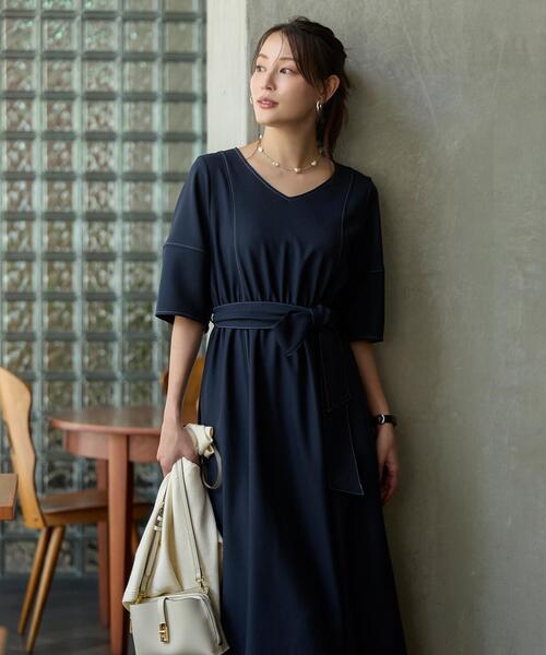 NATURAL BEAUTY BASIC（ナチュラルビューティーベーシック）の「ランタンスリーブフレアワンピース（ワンピース・レディース・ベージュ系その他/ネイビー/キャメル・SMALL/MEDIUM）」の2枚目の写真