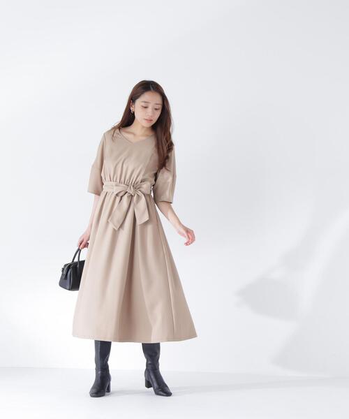 NATURAL BEAUTY BASIC（ナチュラルビューティーベーシック）の「ランタンスリーブフレアワンピース（ワンピース・レディース・ベージュ系その他/ネイビー/キャメル・SMALL/MEDIUM）」の9枚目の写真