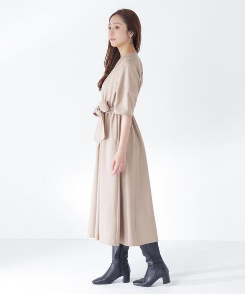 NATURAL BEAUTY BASIC（ナチュラルビューティーベーシック）の「ランタンスリーブフレアワンピース（ワンピース・レディース・ベージュ系その他/ネイビー/キャメル・SMALL/MEDIUM）」の12枚目の写真