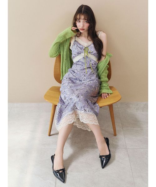 LILY BROWN(リリーブラウン)の「Vカットリボンパンプス(パンプス・レディース・カーキ/ドット/ブラック・M/L/S)」の13枚目の写真