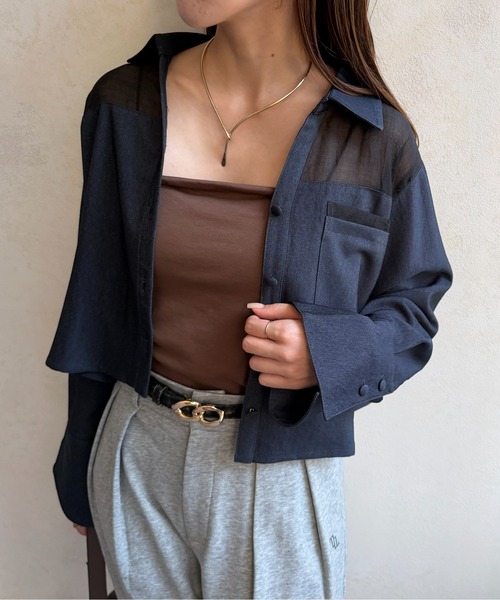 Thevon(ゼボン)の「シアー切替デニムライクショートシャツ(シャツ/ブラウス・レディース・インディゴブルー/ブラック・FREE)」の2枚目の写真