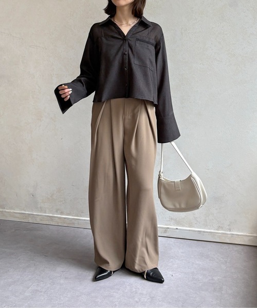 Thevon(ゼボン)の「シアー切替デニムライクショートシャツ(シャツ/ブラウス・レディース・インディゴブルー/ブラック・FREE)」の7枚目の写真