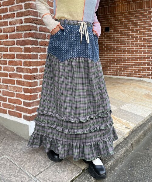 HELLO.SANFRANCISCO（ハローサンフランシスコ）の「【HELLO.SANFRANCISCO/ハローサンフランシスコ】ラメデニムチェックリメイクスカート（スカート・レディース・イエロー/グレー・ONE SIZE）」の2枚目の写真