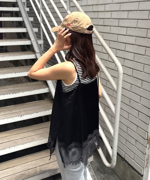 ISOOK(アイスー)の「【ISOOK / アイスー】レースサテンキャミソール / レースビスチェ レースキャミソール レイヤード 重ね着 サテンビスチェ 裾レースデザインインナー アジャスター付き 丈調節可能 ZOZOTOWN限定(キャミソール・レディース・アイボリー/ブラック・FREE)」の17枚目の写真