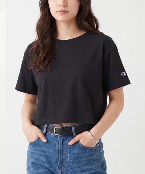 Champion(チャンピオン)の「【T23】【Champion/チャンピオン】CHAMPION LADIES CROPPED HERITAGE T-SHIRT T453W(Tシャツ/カットソー・レディース・ピンク/グレー/ネイビー/ブラック/ホワイト・SMALL/MEDIUM/LARGE)」の2枚目の写真