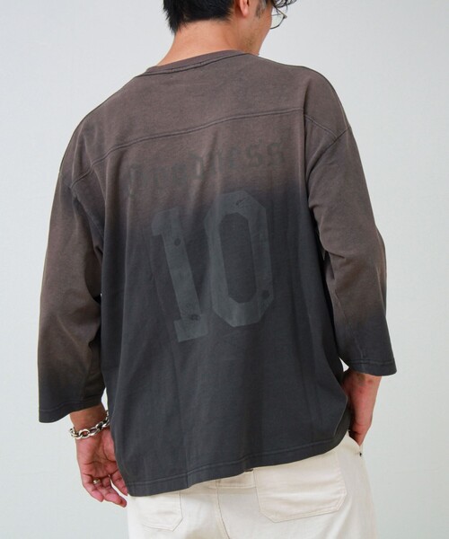 GLOSTER(グロスター)の「GOODNESS フェード フットボール 七分袖 Tシャツ(Tシャツ/カットソー・メンズ・レッド/チャコールグレー・S/M/L)」の12枚目の写真