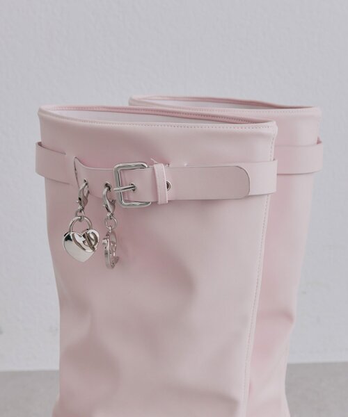 OLIVE des OLIVE(オリーブデオリーブ)の「【インフルエンサー企画】miko charm cover boots(ブーツ・レディース・ピンク/ブラック・LARGE/MEDIUM/SMALL)」の15枚目の写真