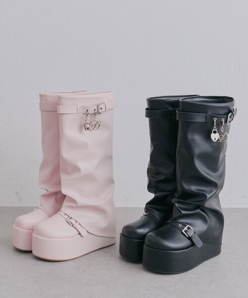 OLIVE des OLIVE(オリーブデオリーブ)の「【インフルエンサー企画】miko charm cover boots(ブーツ・レディース・ピンク/ブラック・LARGE/MEDIUM/SMALL)」の20枚目の写真