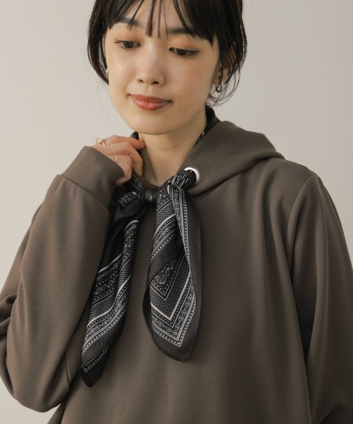 Bou Jeloud(ブージュルード)の「ダンボールツイルスカーフフーディ(Tシャツ/カットソー・レディース・アイボリー/グレー・FREE)」の18枚目の写真