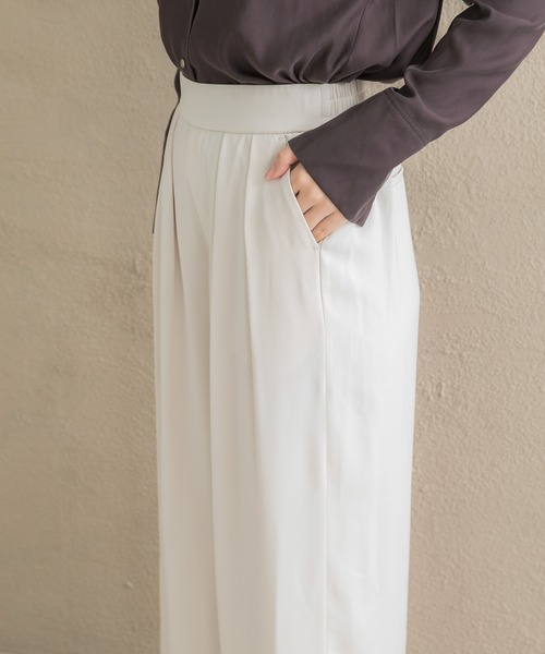 URBAN RESEARCH ROSSO WOMEN(アーバンリサーチ ロッソ)の「2タックイージーワイドパンツ(その他パンツ・レディース・ブラック/モカ/ピンク/アイボリー・TALL/36/38)」の13枚目の写真