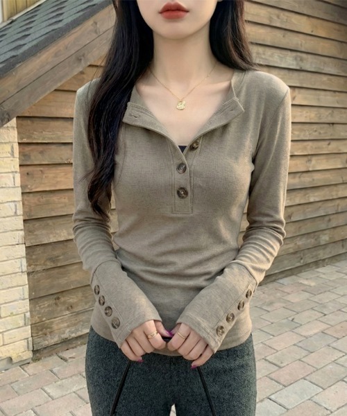 LEMOA(レモア)の「ヘンリーネック長袖リブカットソー レディース(Tシャツ/カットソー・レディース・ブラック/グレー/カーキ・MEDIUM/X-LARGE/LARGE)」の5枚目の写真
