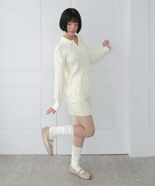 by muni:r(バイ ムニール)の「【セットアップ】カラーケーブルニットセットアップ/2026 AW COLLECTION(セットアップ・レディース・グレー/アイボリー・FREE)」の5枚目の写真