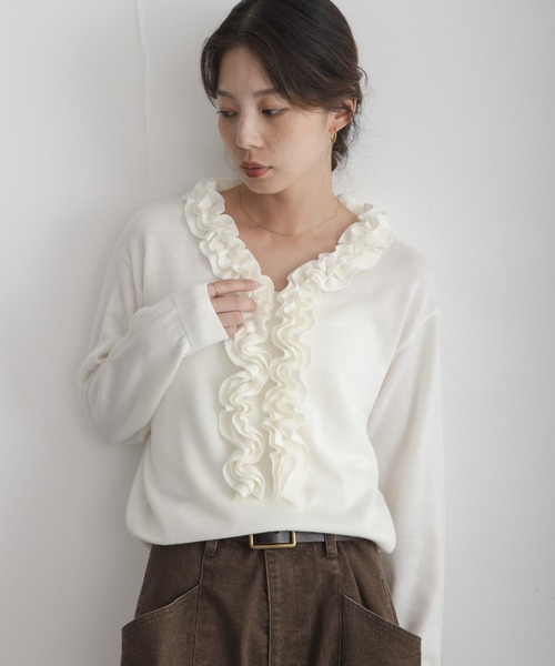 URBAN RESEARCH Sonny Label(アーバンリサーチサニーレーベル)の「『WEB限定』フロントフリルニットプルオーバー(ニット/セーター・レディース・ネイビー/チャコールグレー/オフホワイト・FREE)」の7枚目の写真