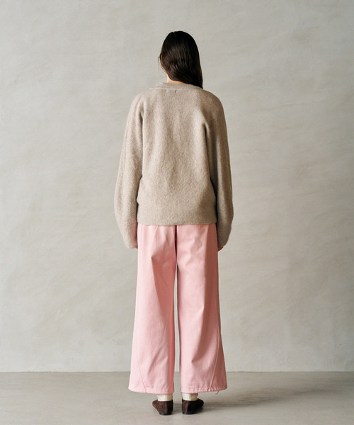 UNFIL(アンフィル)の「UNFIL アンフィル / stretch superkid mohair v-neck cardigan ストレッチスーパーキッドモヘアVネックカーディガン / WXFL-UW132(カーディガン/ボレロ・レディース・ピンク系その他/グレイッシュベージュ・1)」の5枚目の写真