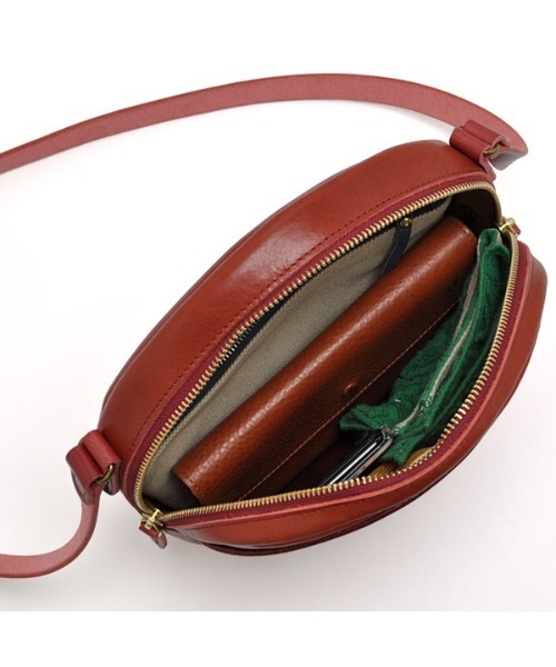 CLEDRAN(クレドラン)の「【本革】CL2496 ESCA SHOULDER(ショルダーバッグ・レディース・キャメル/レッド/ブラック/グリーン・FREE)」の5枚目の写真