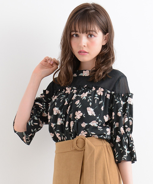 MAJESTIC LEGON（マジェスティックレゴン）の「【WEB限定価格】チュール×フラワーブラウス（シャツ/ブラウス・レディース・グリーン/アイボリー/ブラック・MEDIUM/SMALL）」の3枚目の写真