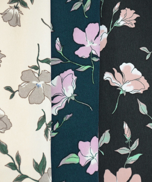 MAJESTIC LEGON（マジェスティックレゴン）の「【WEB限定価格】チュール×フラワーブラウス（シャツ/ブラウス・レディース・グリーン/アイボリー/ブラック・MEDIUM/SMALL）」の10枚目の写真