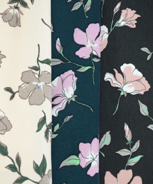 MAJESTIC LEGON（マジェスティックレゴン）の「【WEB限定価格】チュール×フラワーブラウス（シャツ/ブラウス・レディース・グリーン/アイボリー/ブラック・MEDIUM/SMALL）」の18枚目の写真