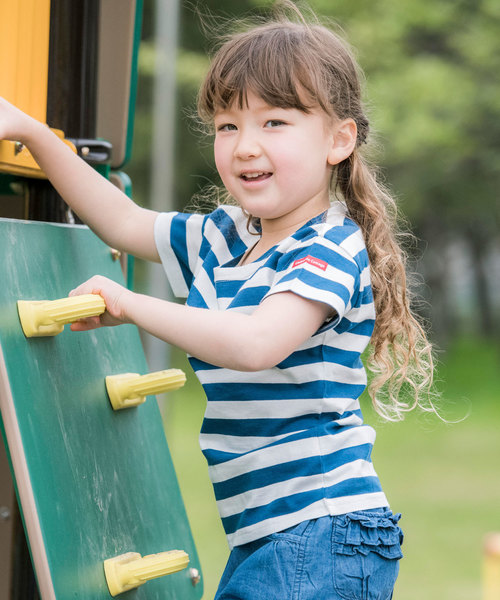 Catherine Cottage（キャサリンコテージ）の「オーガニックコットン ボーダーT（Tシャツ/カットソー・キッズ・ホワイト×ブラック/ホワイト×ブルー/ホワイト×ネイビー/ホワイト×レッド/ホワイト×パープル/ブラック/ネイビー/レッド/ライラック・140/FREE/100/120/90/110/130）」の15枚目の写真