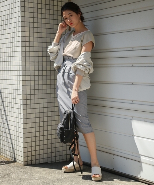 PAGEBOY(ページボーイ)の「ジュートウェッジサンダル(サンダル・レディース・キャメル/ブラック/オフホワイト・LARGE/MEDIUM)」の4枚目の写真