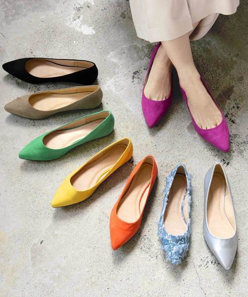 KOBE LETTUCE(コウベレタス)の「ビタミンカラーポインテッドトゥフラットパンプス(パンプス・レディース・グレイッシュベージュ/イエロー/オレンジ/グリーン/パープル/ブラック/シルバー/その他/パイソン・L/LL/M/S)」の5枚目の写真