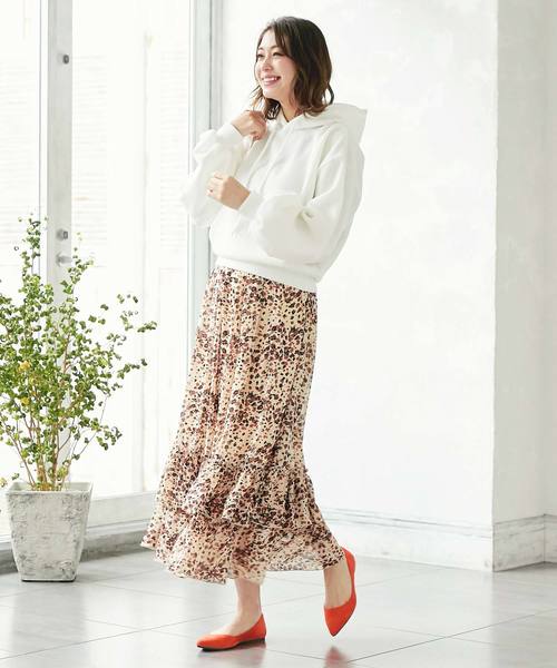 KOBE LETTUCE(コウベレタス)の「ビタミンカラーポインテッドトゥフラットパンプス(パンプス・レディース・グレイッシュベージュ/イエロー/オレンジ/グリーン/パープル/ブラック/シルバー/その他/パイソン・L/LL/M/S)」の14枚目の写真