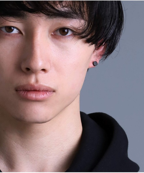 LION HEART(ライオンハート)の「【限定展開】“LH-1”スタッズピアス/スライス/サージカルステンレス(金属アレルギー対応)【LION HEART / ライオンハート】(ピアス(片耳用)・メンズ・ブラック/シルバー/ゴールド・ONE SIZE)」の19枚目の写真