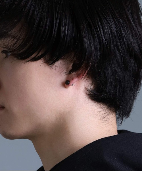 LION HEART(ライオンハート)の「【限定展開】“LH-1”スタッズピアス/スライス/サージカルステンレス(金属アレルギー対応)【LION HEART / ライオンハート】(ピアス(片耳用)・メンズ・ブラック/シルバー/ゴールド・ONE SIZE)」の21枚目の写真