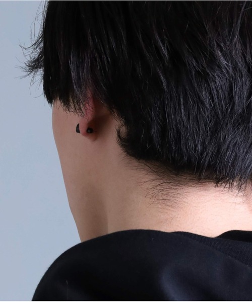 LION HEART(ライオンハート)の「【限定展開】“LH-1”スタッズピアス/スライス/サージカルステンレス(金属アレルギー対応)【LION HEART / ライオンハート】(ピアス(片耳用)・メンズ・ブラック/シルバー/ゴールド・ONE SIZE)」の22枚目の写真