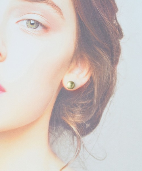 tone(トーン)の「【PAPER ART WORKS】cabochon S(ピアス(両耳用)・レディース・シルバー/ゴールド・FREE)」の9枚目の写真