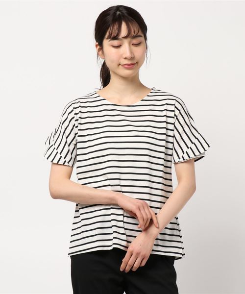 BELLUNA(ベルーナ)の「ボーダー素材袖フリルデザインプルオーバー(Tシャツ/カットソー・レディース・ホワイト×ブラック/ホワイト×ネイビー/ホワイト×ピンク/ネイビー×ホワイト・MEDIUM/LARGE/X-LARGE)」の15枚目の写真