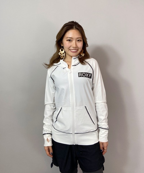 ROXY（ロキシー）の「ROXY/ロキシー  フード付きジップアップラッシュガード   RLY205023（ラッシュガード・レディース・ブラック/ホワイト/ブラック×ホワイト・S/M/L）」の18枚目の写真