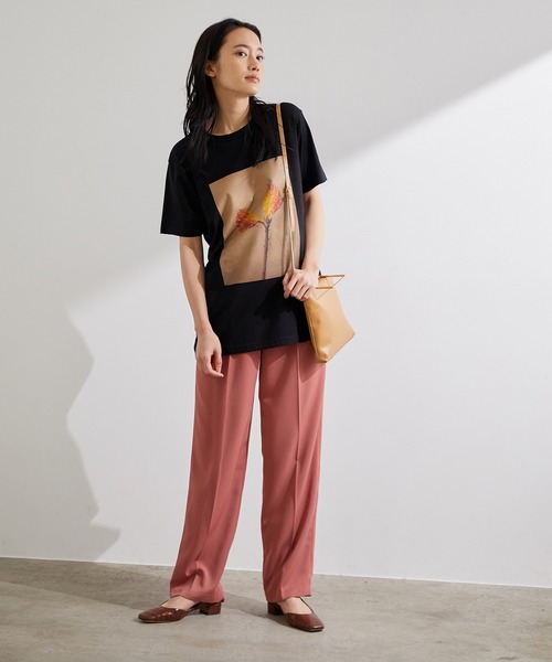 ADAM ET ROPE'(アダムエロペ)の「【LISA KING】Tee(Tシャツ/カットソー・レディース・パープル/イエロー/オレンジ/グリーン・1)」の7枚目の写真