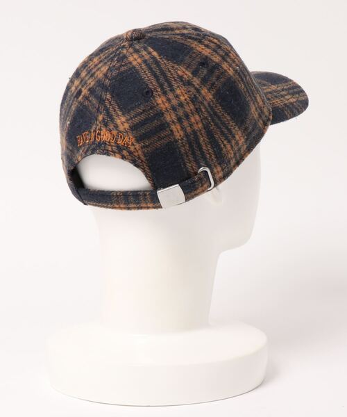 RAG MACHINE（ラグマシーン）の「【RAG MACHINE】オリジナル刺繍キャップ（キャップ・レディース・ベージュ/キナリ/ネイビー・フリー）」の4枚目の写真