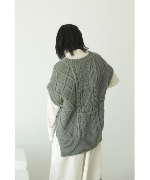 ブラックバイマウジー　alan knit vest グリーン BLACK BY MOUSSY（ブラックバイマウジー）の「alan knit vest