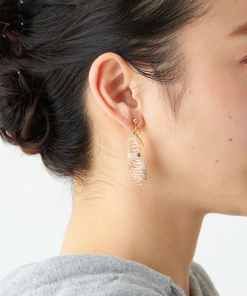 THEATRE PRODUCTS(シアタープロダクツ)の「ビーズストラップサンダルピアス(ピアス(両耳用)・レディース・ホワイト/ブルー/ピンク/バーガンディー・FREE)」の8枚目の写真