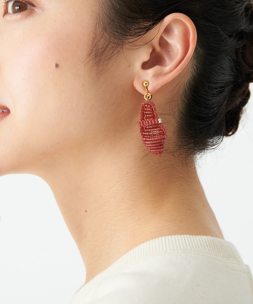 THEATRE PRODUCTS(シアタープロダクツ)の「ビーズストラップサンダルピアス(ピアス(両耳用)・レディース・ホワイト/ブルー/ピンク/バーガンディー・FREE)」の17枚目の写真