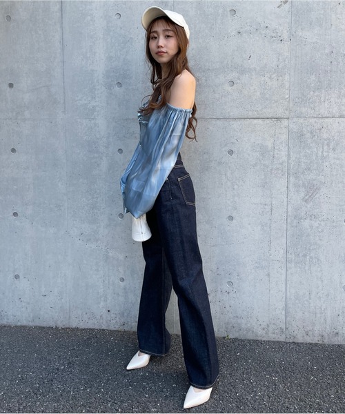 SPIRALGIRL(スパイラルガール)の「袖ボリュームギャザーブラウス(シャツ/ブラウス・レディース・ベージュ/ブルー/グリーン・FREE)」の5枚目の写真