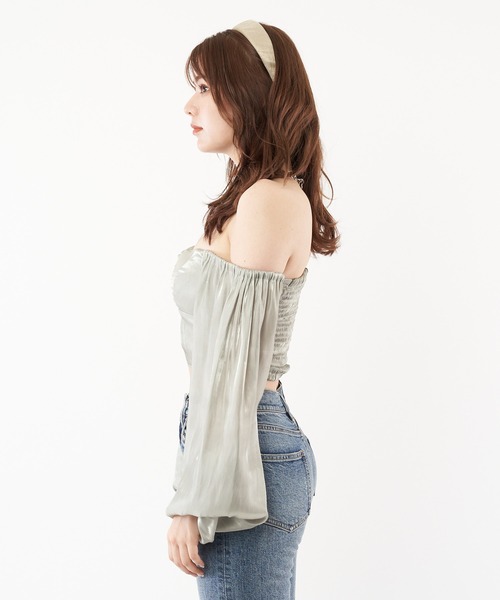 SPIRALGIRL(スパイラルガール)の「袖ボリュームギャザーブラウス(シャツ/ブラウス・レディース・ベージュ/ブルー/グリーン・FREE)」の9枚目の写真