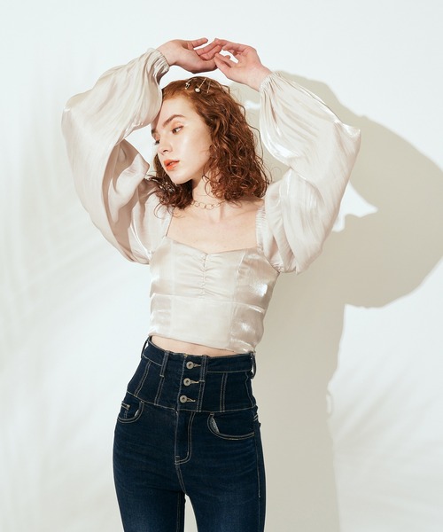 SPIRALGIRL(スパイラルガール)の「袖ボリュームギャザーブラウス(シャツ/ブラウス・レディース・ベージュ/ブルー/グリーン・FREE)」の19枚目の写真