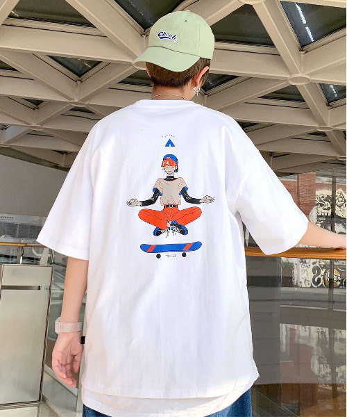 AIRWALK（エアウォーク）の「【neos -addictive design-】TOMOWAKA×AIR WALK ともわか エアウォーク ビッグシルエット バックプリント 半袖 Tシャツ（Tシャツ/カットソー・メンズ・ホワイト/ブラック/ベージュ/パープル/オフホワイト/ホワイト系その他・MEDIUM/LARGE）」の2枚目の写真