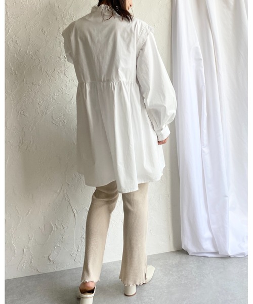 She's Closet（シーズクローゼット）の「バンドカラーフレアチュニックシャツ（シャツ/ブラウス・レディース・ホワイト/ライトブルー/ブラック/ボルドー/ベージュ/ネイビー・FREE）」の7枚目の写真