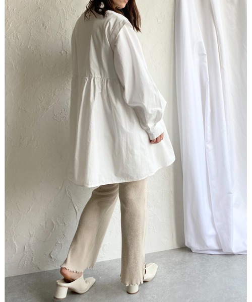 She's Closet（シーズクローゼット）の「バンドカラーフレアチュニックシャツ（シャツ/ブラウス・レディース・ホワイト/ライトブルー/ブラック/ボルドー/ベージュ/ネイビー・FREE）」の13枚目の写真