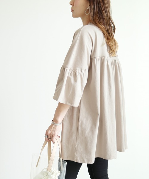 reca(レカ)の「ギャザーフレア半袖カットソー(Tシャツ/カットソー・レディース・カーキ/モカ/グレー系その他・FREE)」の2枚目の写真