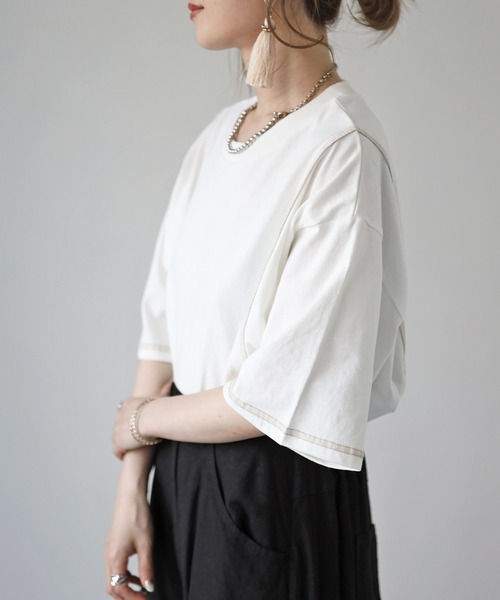 4youstory（フォーユーストーリー）の「リンキングデザインTシャツ（Tシャツ/カットソー・レディース・アイボリー/ブラック/グリーン/サンドベージュ/モカ・MEDIUM）」の2枚目の写真