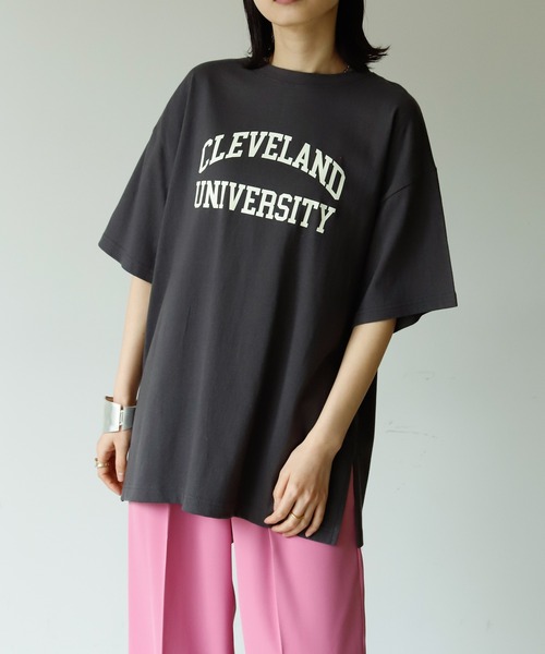 Birthday room（バースデイルーム）の「カレッジロゴプリントオーバーTシャツ（Tシャツ/カットソー・レディース・チャコールグレー/グリーン/オートミール・FREE）」の2枚目の写真